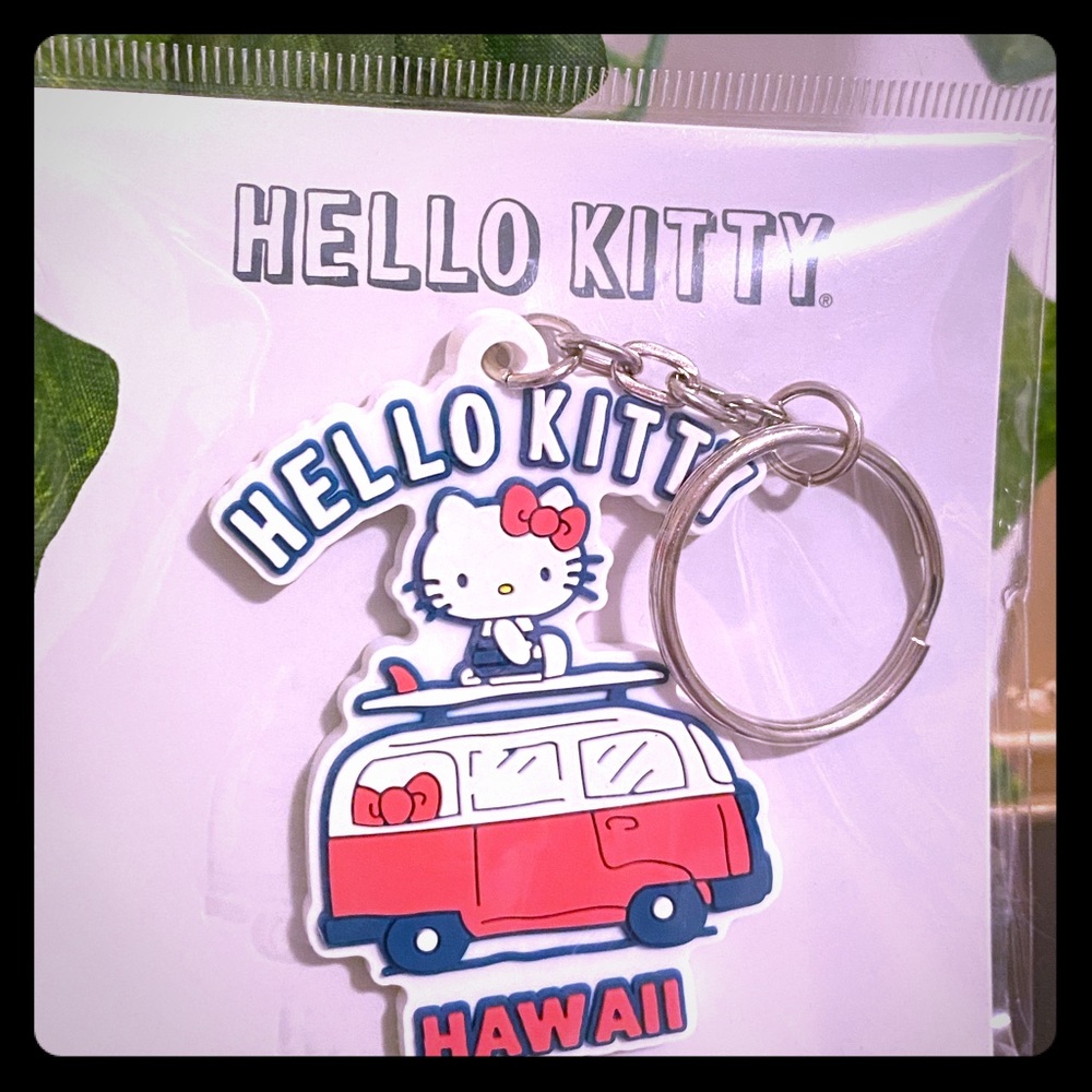 Hello Kitty Sanrio Hawaii Key Ring New - Picture 1 of 2